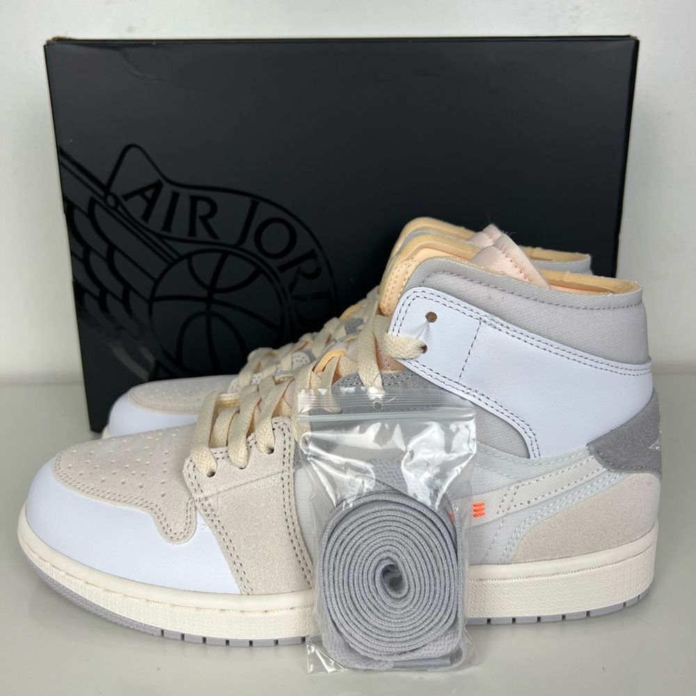 Air Jordan 1 Mid SE Craft Inside Out DM9652-100 Men’s Size 8.5/ Women’s size 10